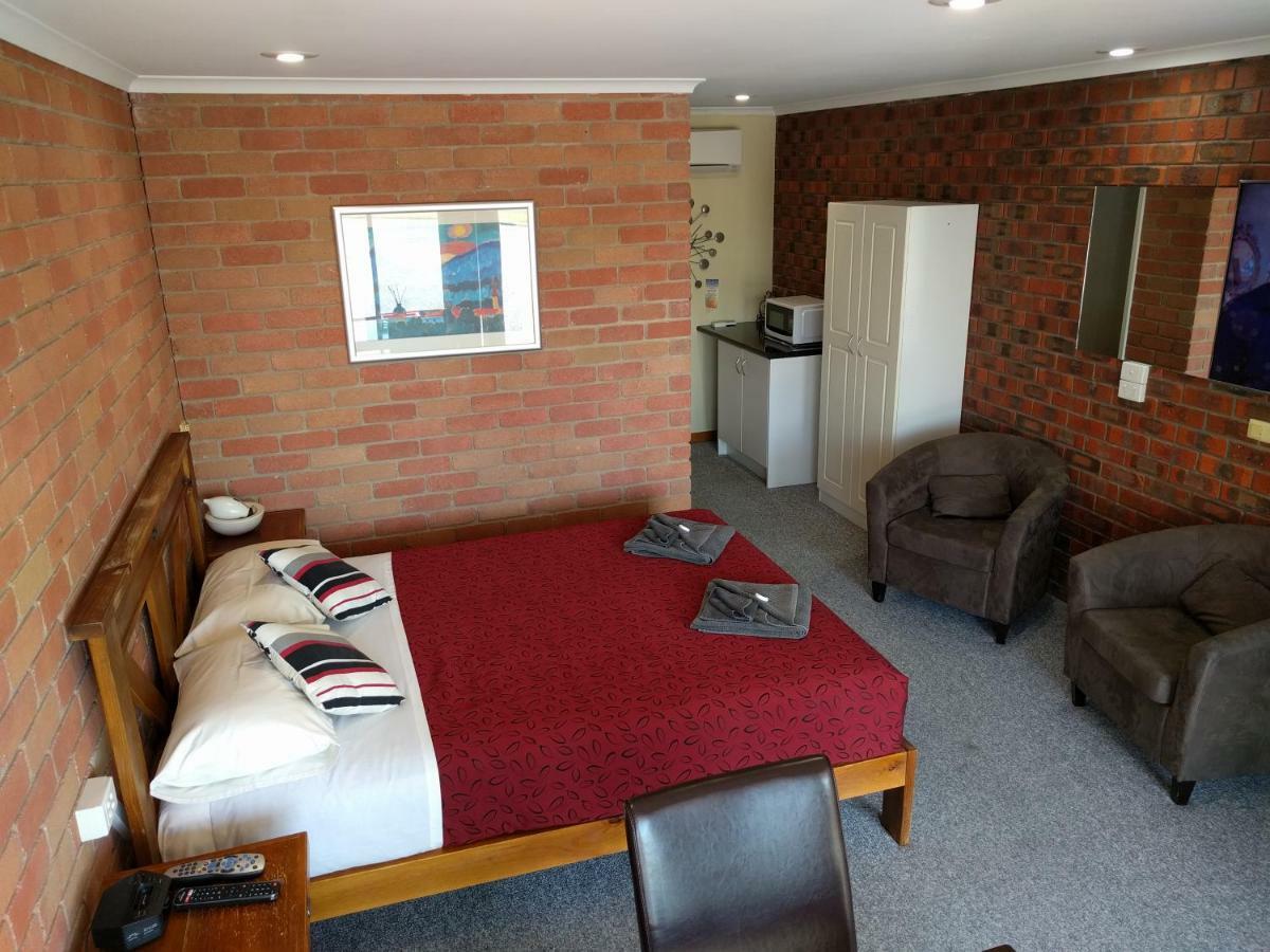 Travellers Inn Kaniva ภายนอก รูปภาพ