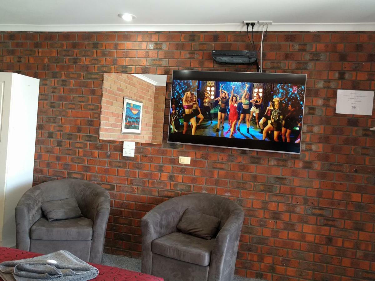 Travellers Inn Kaniva ภายนอก รูปภาพ