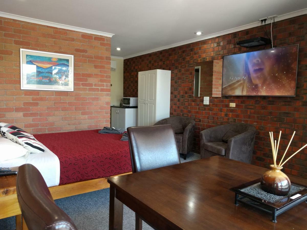Travellers Inn Kaniva ภายนอก รูปภาพ