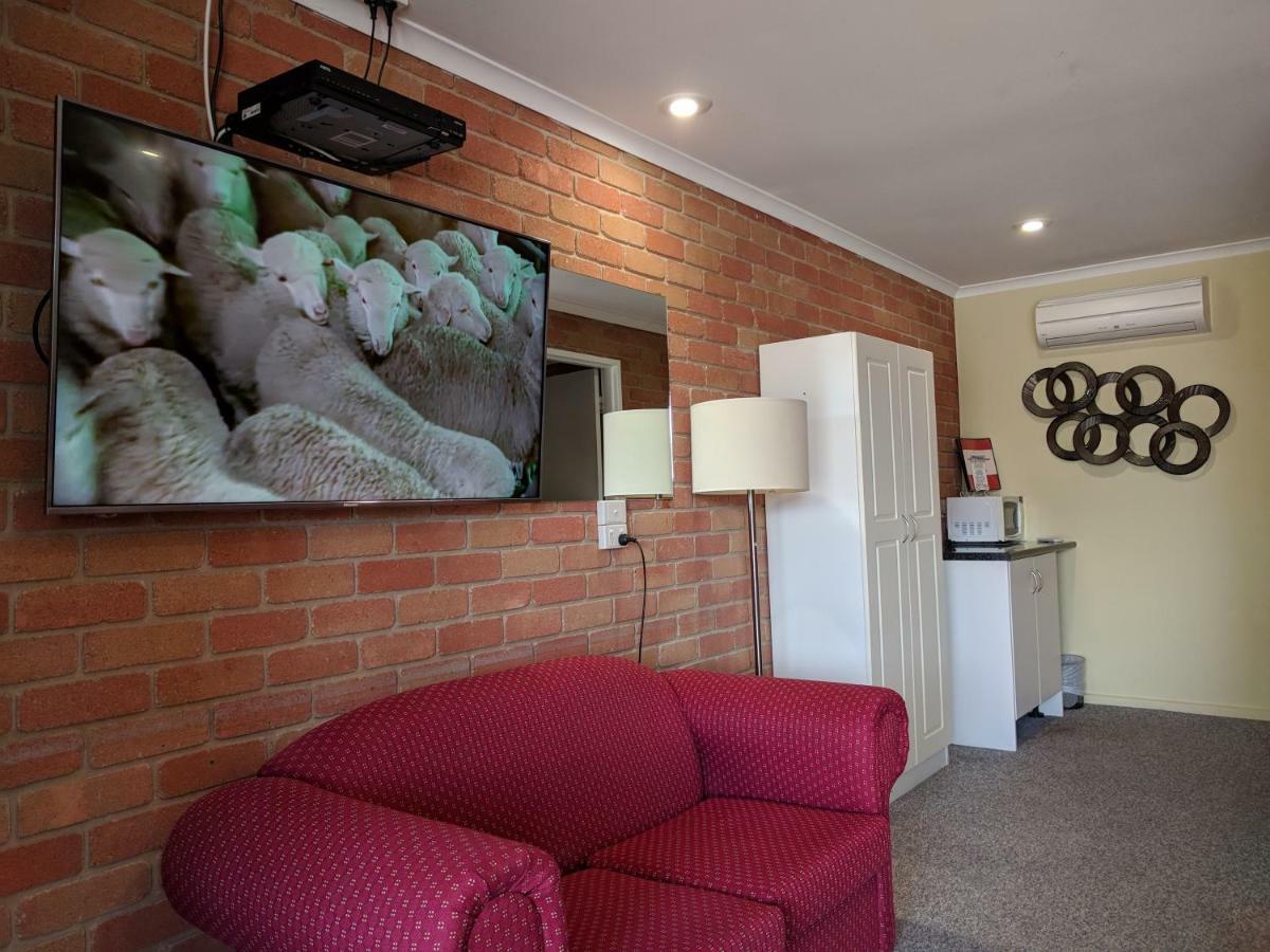 Travellers Inn Kaniva ภายนอก รูปภาพ