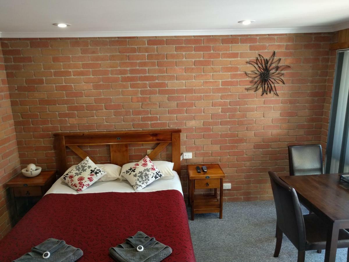 Travellers Inn Kaniva ภายนอก รูปภาพ