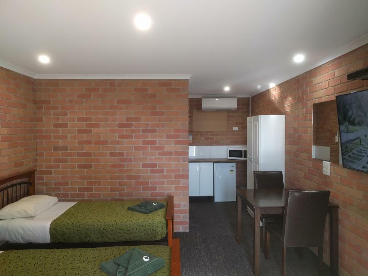 Travellers Inn Kaniva ภายนอก รูปภาพ