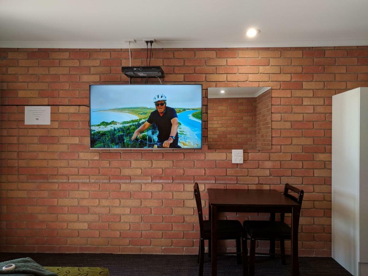 Travellers Inn Kaniva ภายนอก รูปภาพ