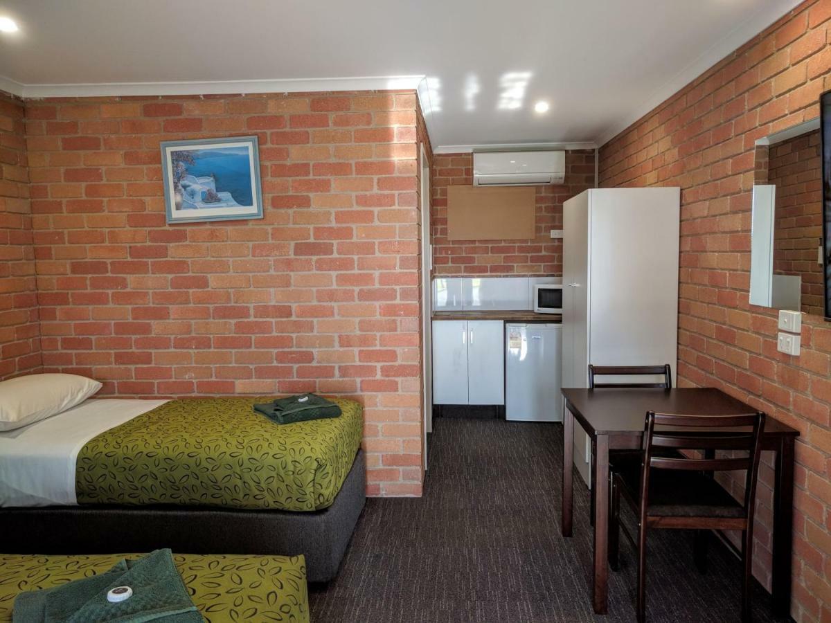 Travellers Inn Kaniva ภายนอก รูปภาพ